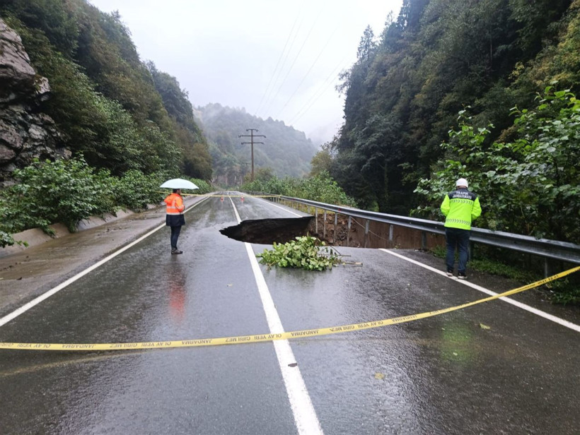 Doğu Karadeniz’de sağanak kabusu: Hayat felç oldu - Resim: 7