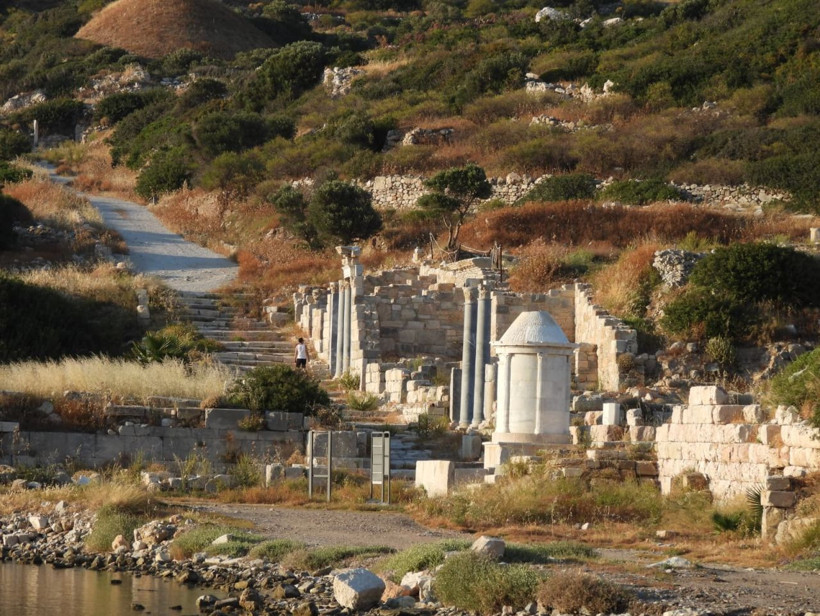 Knidos yenilendi! Tarihi kentte yeni gezi rotaları ve çevre düzenlemesi tamamlandı - Resim: 10