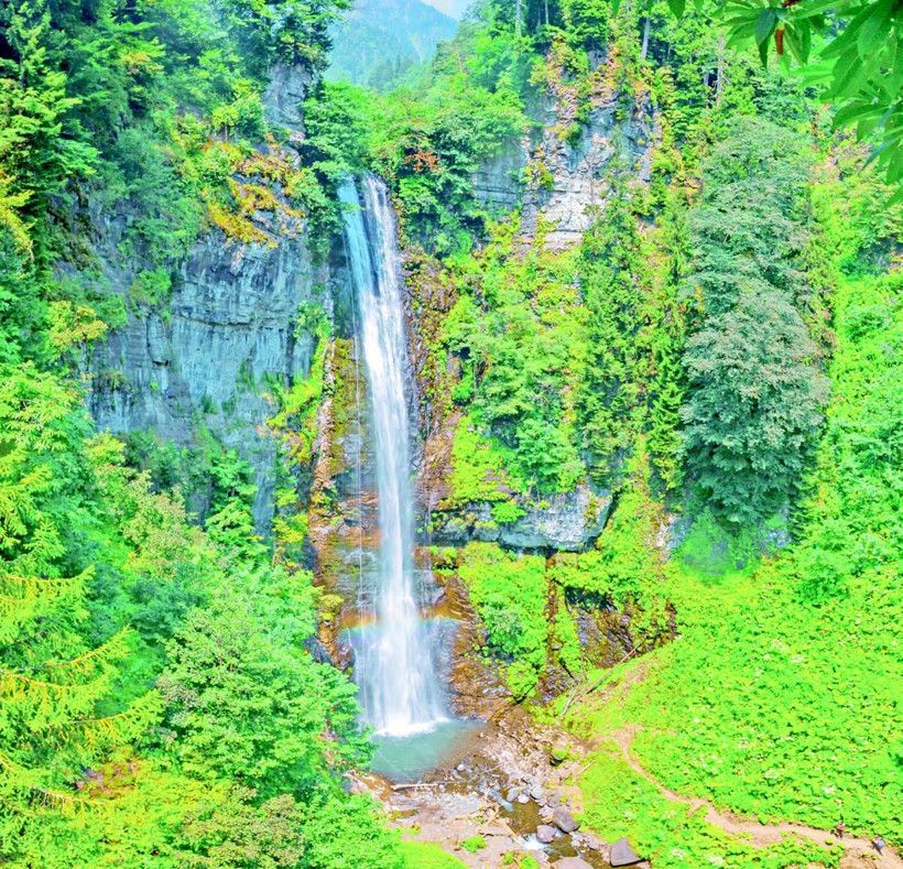 Bulutların yery&uuml;z&uuml;ne indiği yer: Artvin - Resim : 3