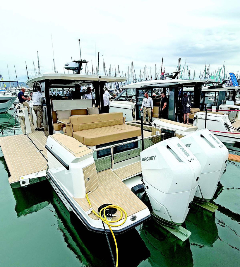 Terzi işi motoryat Invictus’a büyük ilgi - Resim : 2